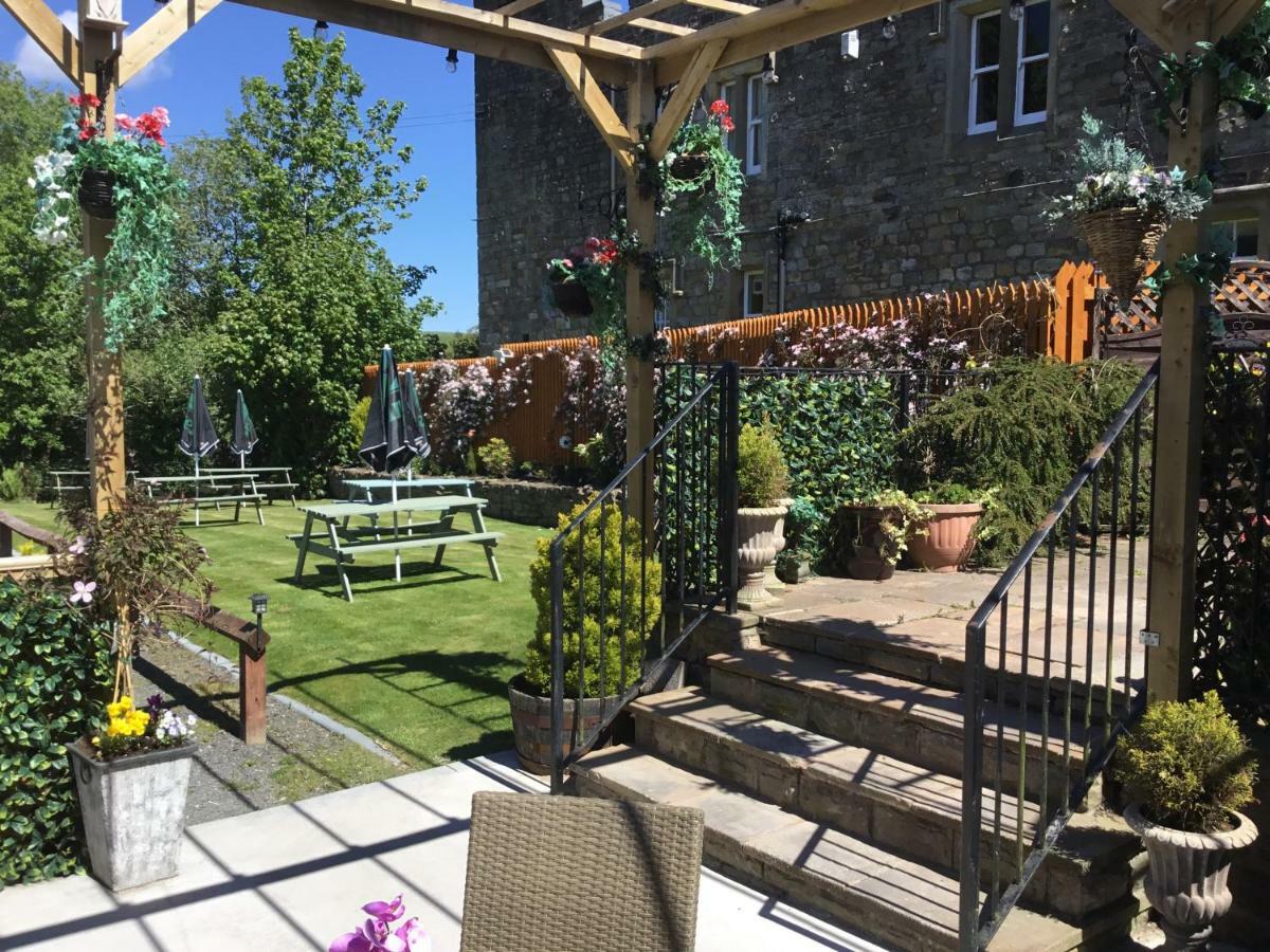 Blenkinsopp Castle Inn Greenhead Eksteriør bilde